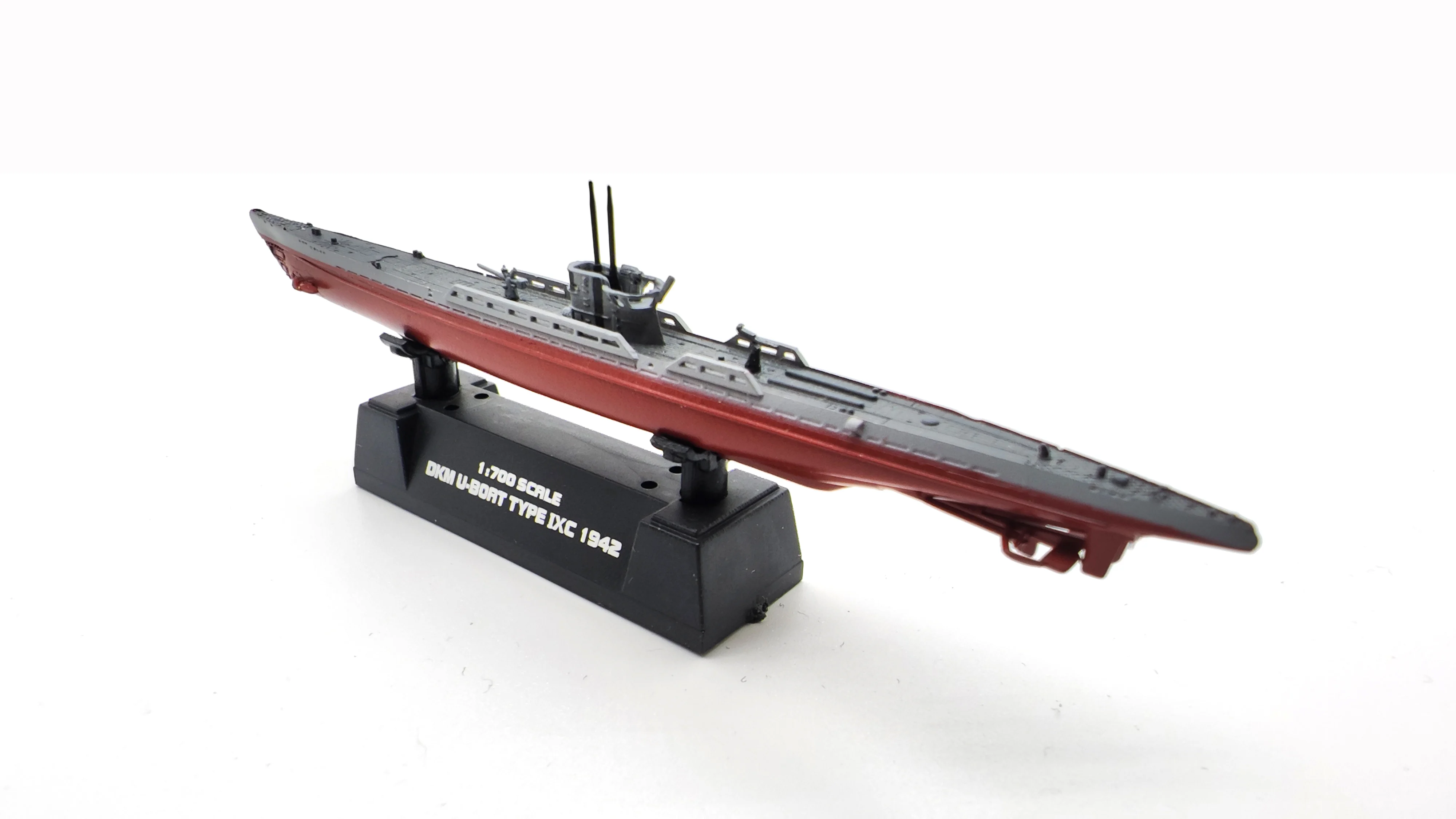 Out of print EM37320 1:700 DKM U-BOAT TYPE IX 1942 Submarine Model  Finished product collection model