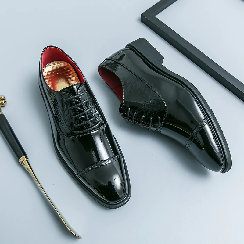 New Gentleman Gold Black Business Patent Leather Lace Up Casual Shoes For Men Wedding Dress Prom Formal Footwear Zapatos Hombre
