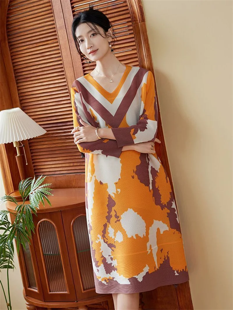 

Женское платье Высококачественное плиссированное платье с принтом Женское весна-лето и Lssey Miyake Большие размеры Темпераментный праздничный стиль Длинная юбка