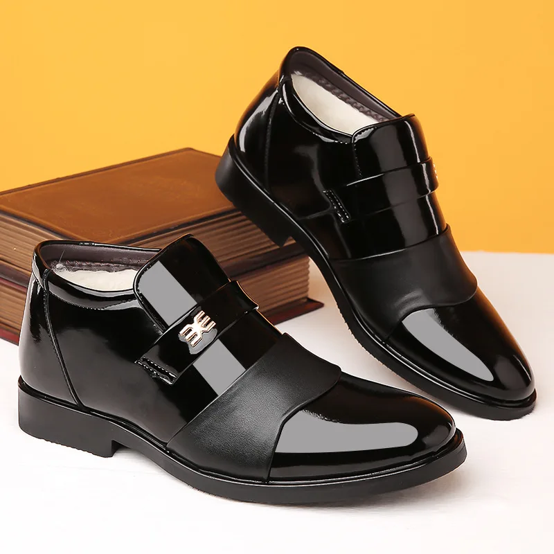 

New casual thickened plush men 's formal leather shoes business casual fashion pointed-toe big size men' s boots