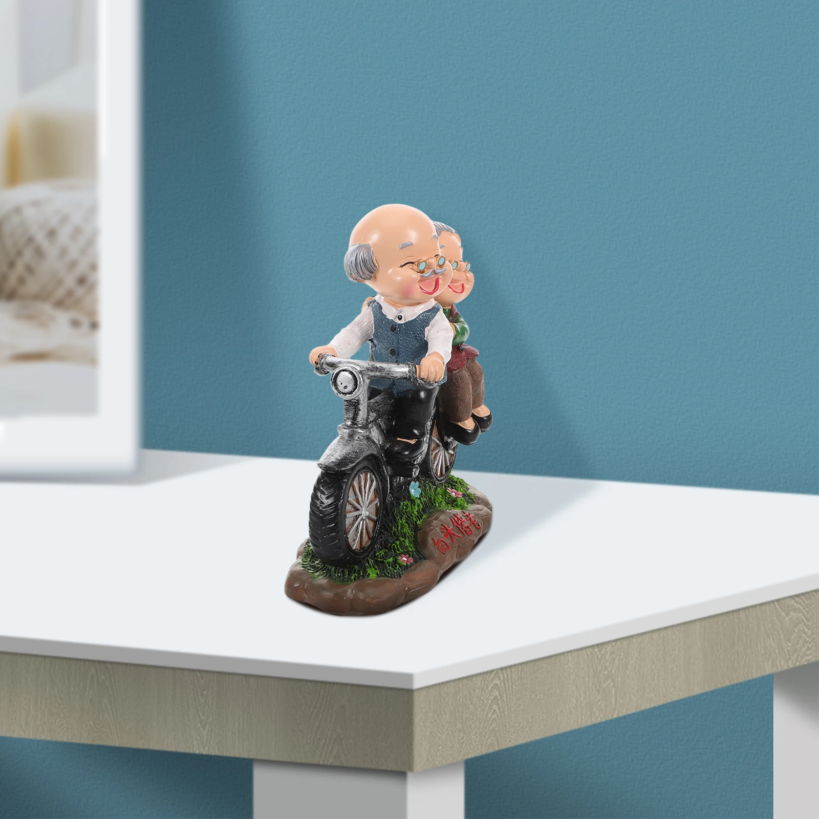 

Elegant Resin Loving Elderly Couple Romantic Home Decor Wedding Anniversary Gift For Parents Desktop Statue Centerpiece Ornament