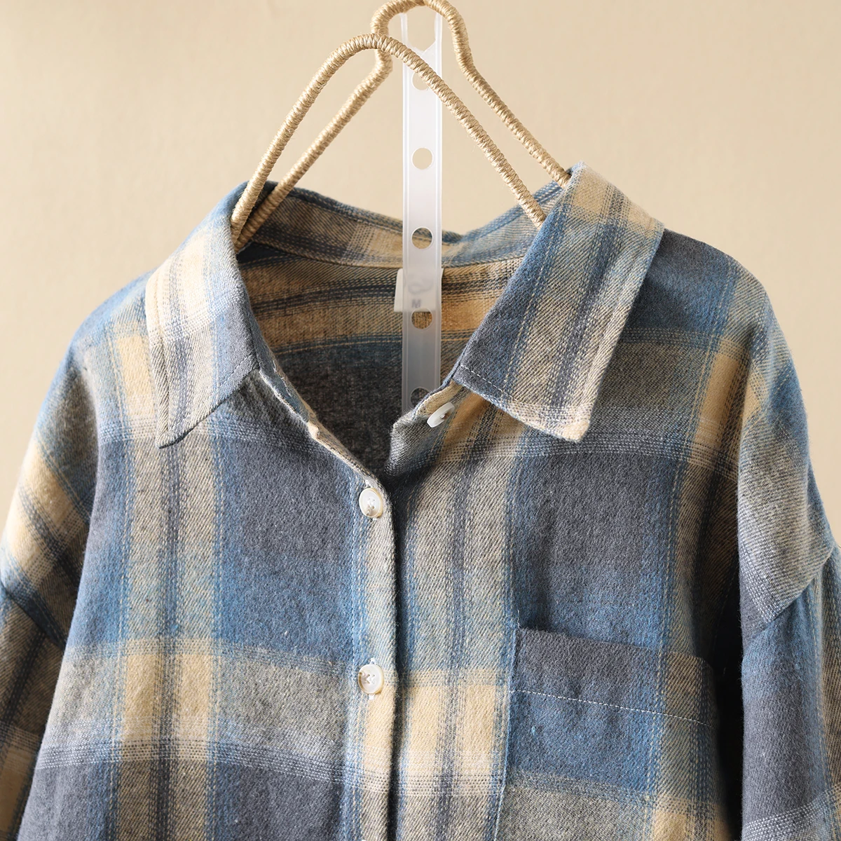 2024 New Women\'s Plaid Shirt Female Comfortable Casual Loose Long Sleeve Shirts Blouse Lady Vintage Elegant Checked Tops Clothes