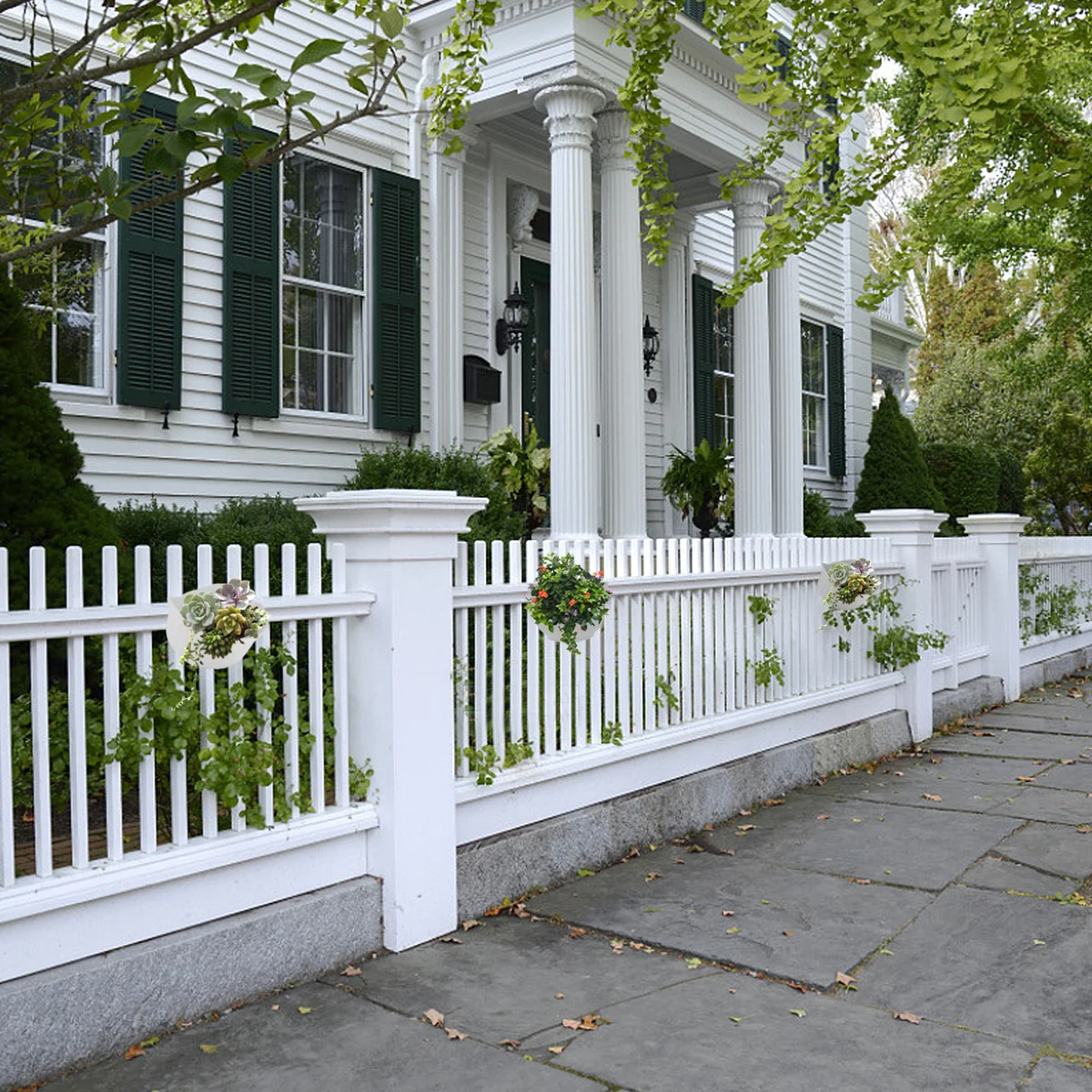 

Semi-Circular Wall Mounted Flower Pot Premium Plastic Hanging Planter For Indoor Outdoor Garden Decoration Space Saving