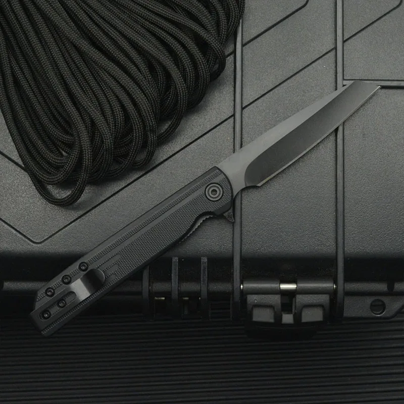 Coltello pieghevole Field Camping Style Edc, con lama in acciaio 8Cr, manico in nylon e fibra di vetro. È un strumento di sopravvivenza essenziale per escursioni, avventure e campeggio, adatto come regalo di Natale, compleanno o Natale per la festa del papà.