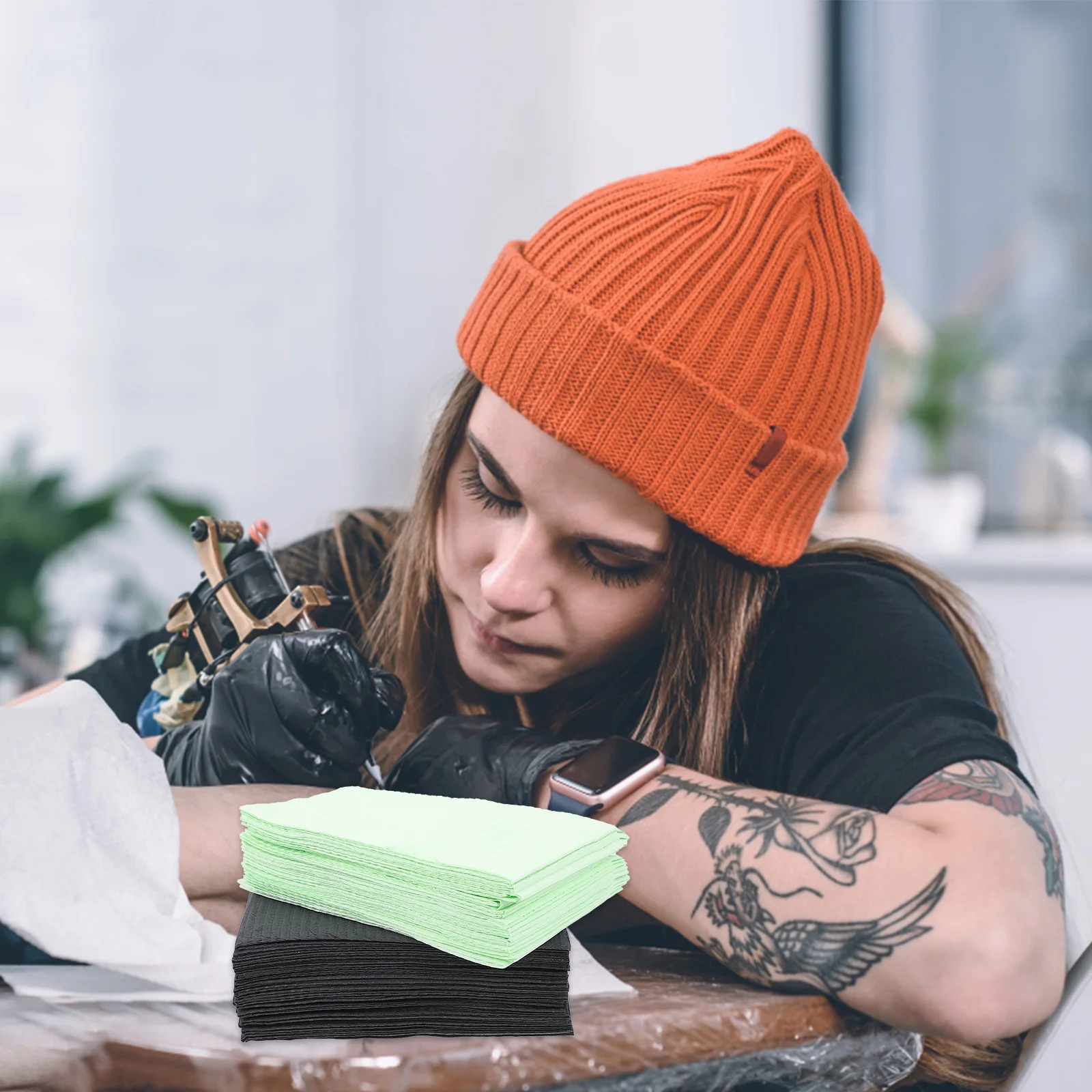 

40Pcs Disposable Professional Tattoos Tablecloth Three-Layer Leak-Proof Absorption Mat Convenient Tattooing Supply