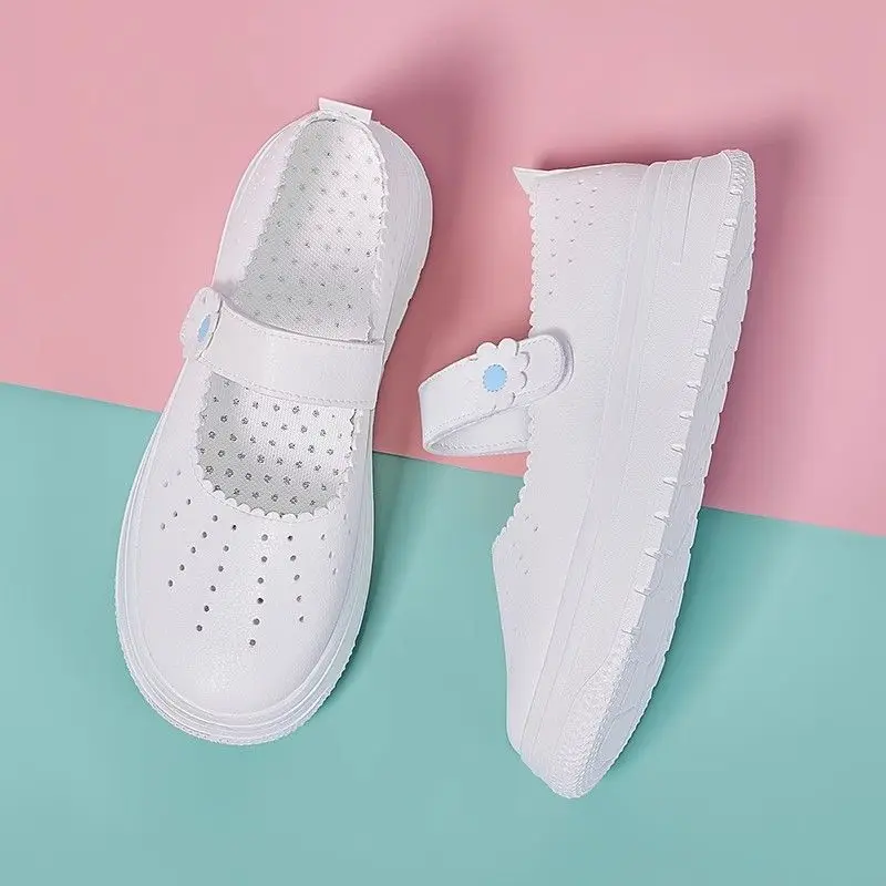 Damen-Krankenschwester-Sandalen, atmungsaktiv, weiche Sohle, rutschfest, Keilplattform, geruchshemmend, medizinische, ausgehöhlte, weiße Sommerschuhe