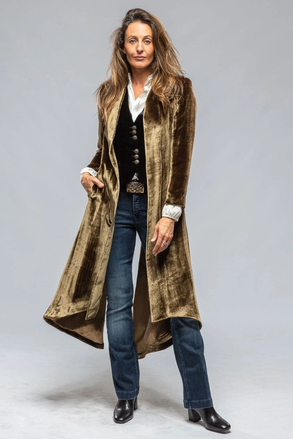 2024 new European and American velvet long cardigan solid color retro split coat windbreaker loose coat