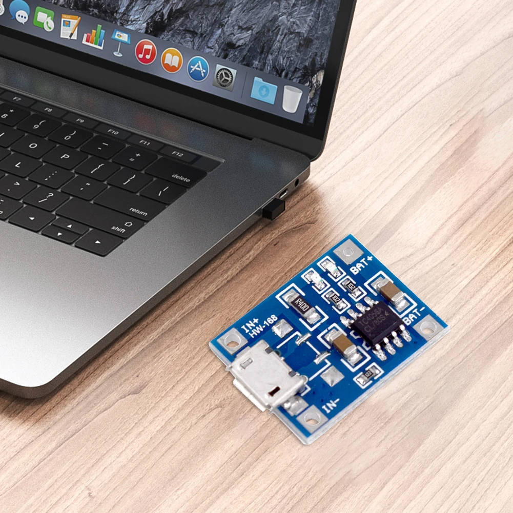 وحدة شاحن بطارية الليثيوم المصغّر USB لوحة شاحن البطارية المحمولة 1A مع ضوء المؤشر لبطاريات الليثيوم