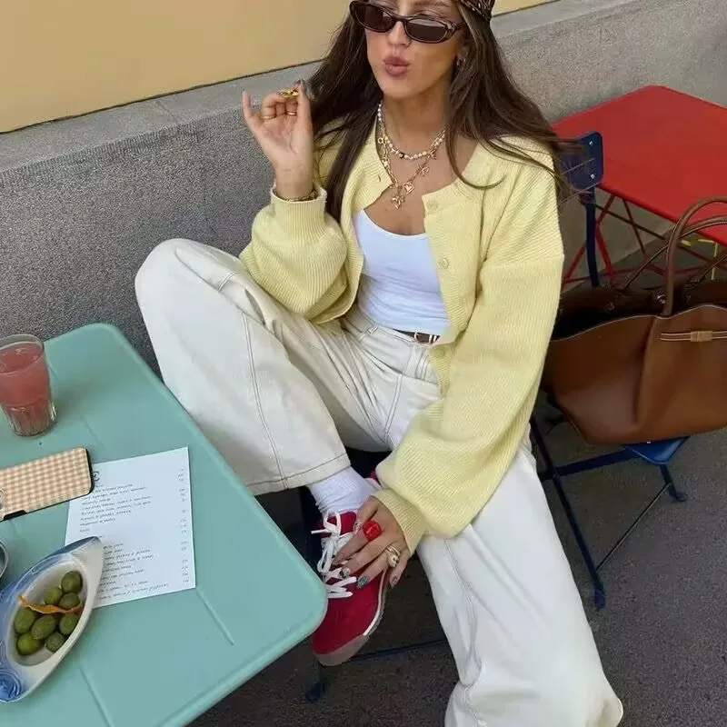 

1 colors 2025 Women Elegant Casual Yellow Knit Cardigan Single Breasted Long Sleeve O Neck Loose Autumn Coat