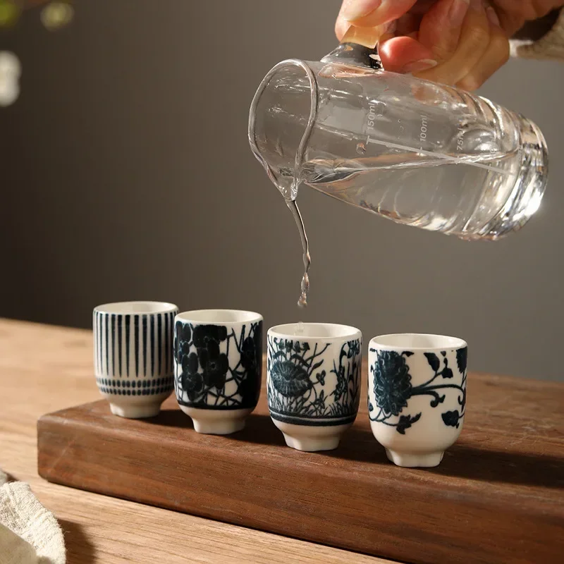 Creative Ceramic Sake Cup Set Sushi Restaurant Japanese Rice Wine Drinking Splitters Baijiu Tasting Cups Teacup Gift for Friends