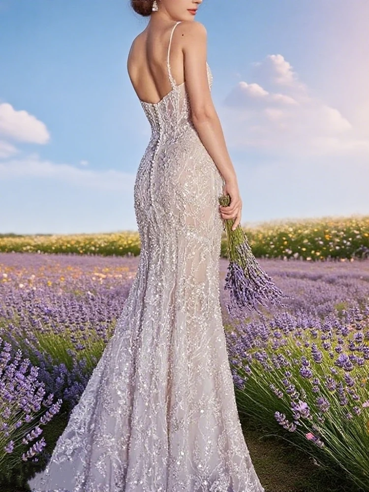 Vestido de novia tradicional sin espalda, cola de barrido sin mangas con tirantes finos para playa, encantador, personalizado, de alta calidad