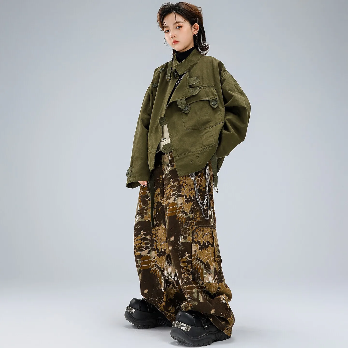Kid Kpop Hip Hop Clothing Army Green Strap Cargo Jacket Top Snake Pattern Cargo Pants for Girl Boy Street Dance Costume Clothes view 2