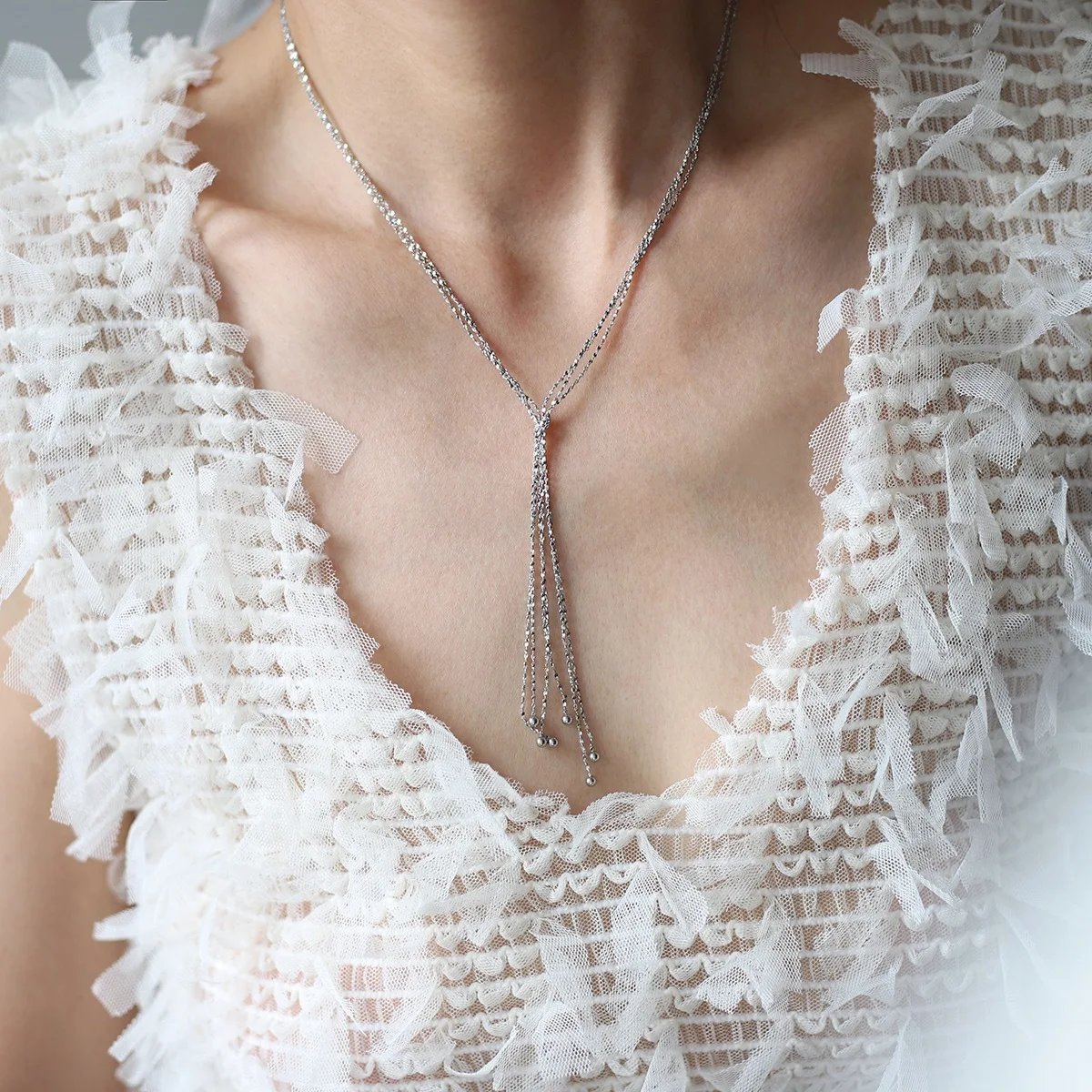 ​​​​​​​Y-Shape Layering Necklace Old Money Aesthetic Gold Bead Multi-Layer Fringe Chain Star Sand Textured Titanium Gold Plated