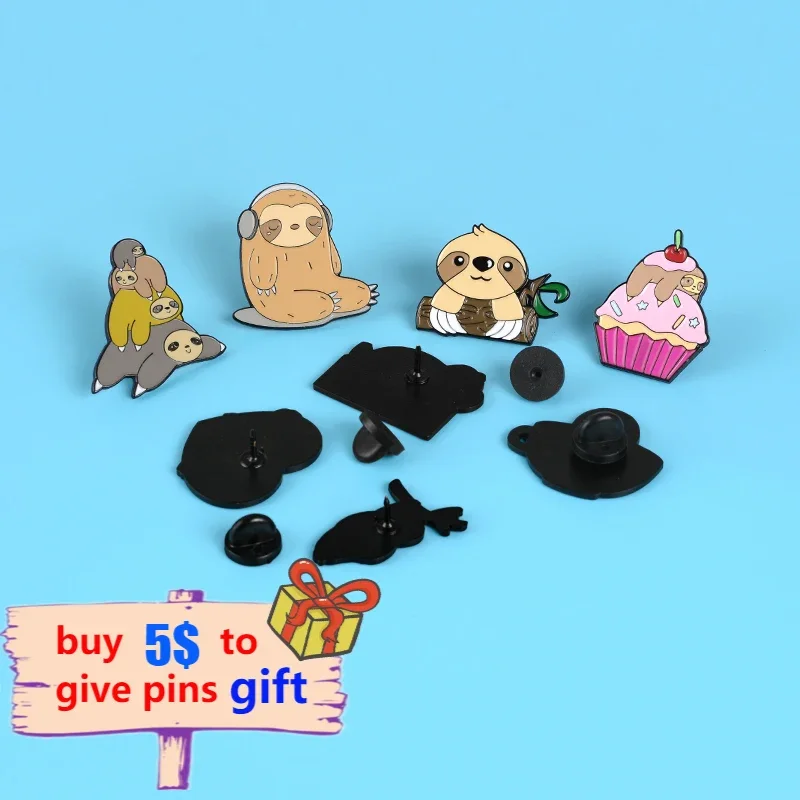 Simpatico bradipo Koala Zoo smalto Pin s pigro animale famiglia vita felice spille distintivi in metallo cartone animato per bambini amici vestiti