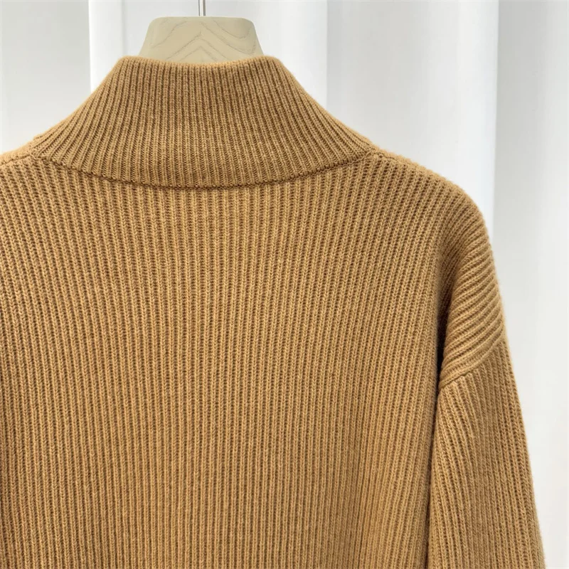 เสื้อคาร์ดิแกนสำหรับผู้หญิง ฤดูหนาว 2025 รุ่นใหม่ ผ้าถักยืดหยุ่น คอตั้ง แขนยาว เสื้อท็อปผสมขนสัตว์ เสื้อสเวตเตอร์ผู้หญิงสไตล์ y2k เสื้อโค้ทผู้หญิง