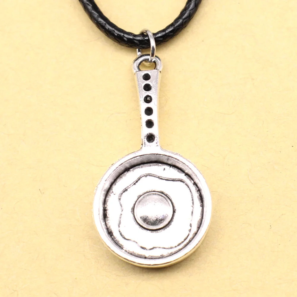1 Piece Frying Pan Necklace Jewelry Girls Jewelry 17x31mm