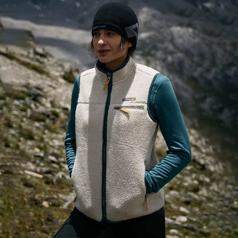 

Pioneer Camp Women's Jackets and Vests Warm Fuzzy Fleece Sleeveless Casual Outerwear Winter Female Jacket With 3 Zip up Pockets