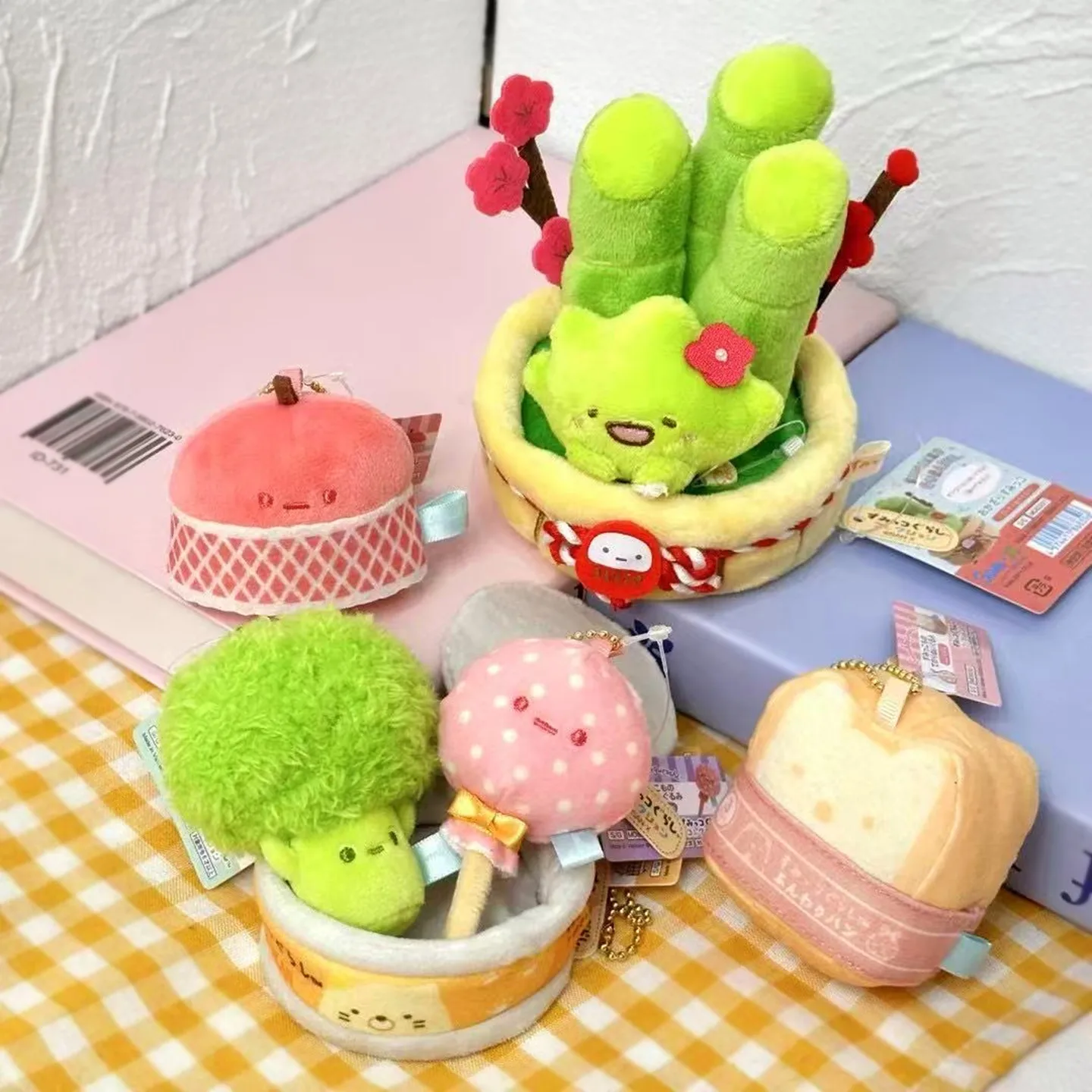 

Kawaii угловые существа, серия животных, супермаркет, Брокколи, хлеб, консервированное яблоко, милая плюшевая игрушка, кукла, сумка, изысканный маленький кулон