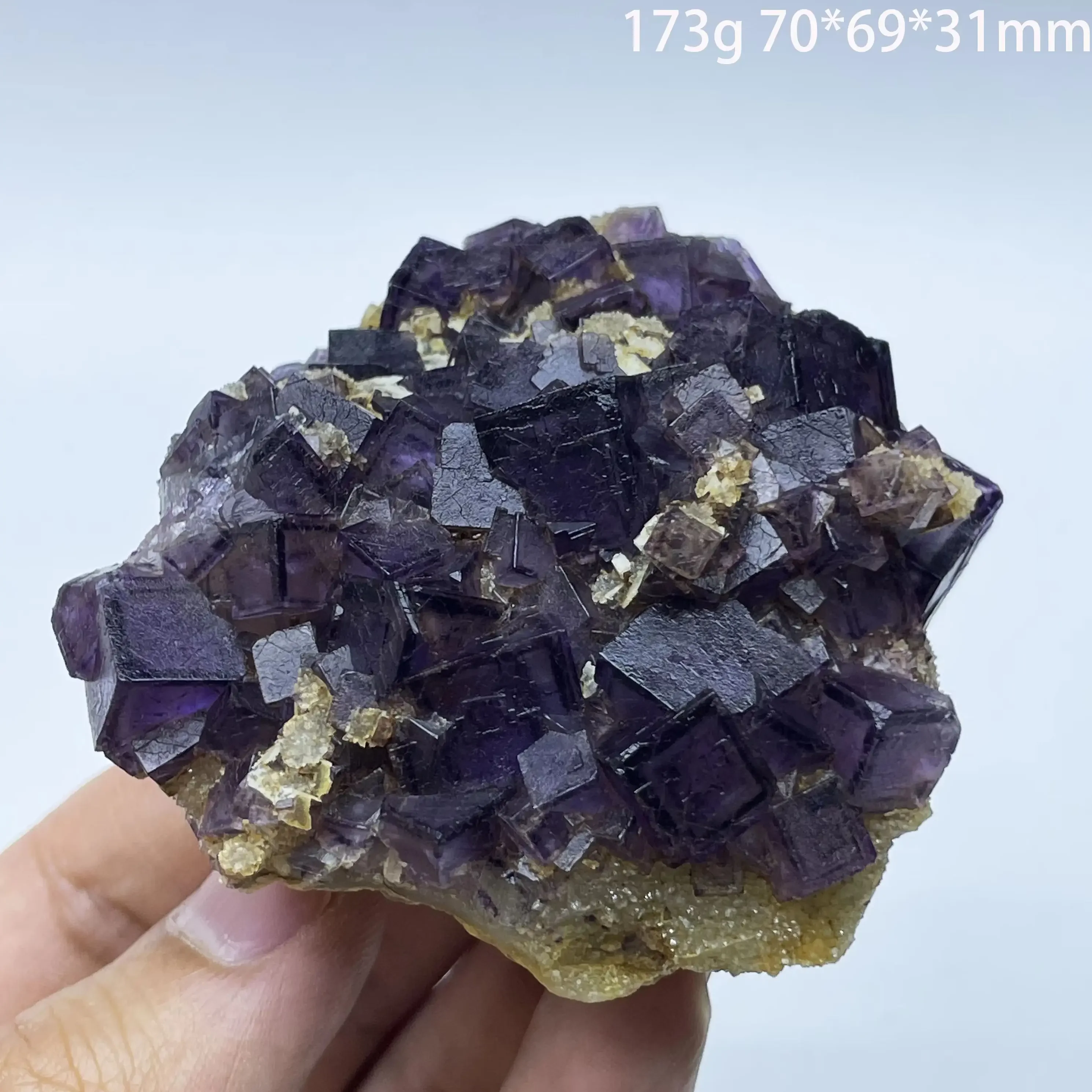 Natural Purple Fluorite Quartz Crystal Ore Mineral Specimen - Healing Stone for Home Decoration And Teaching