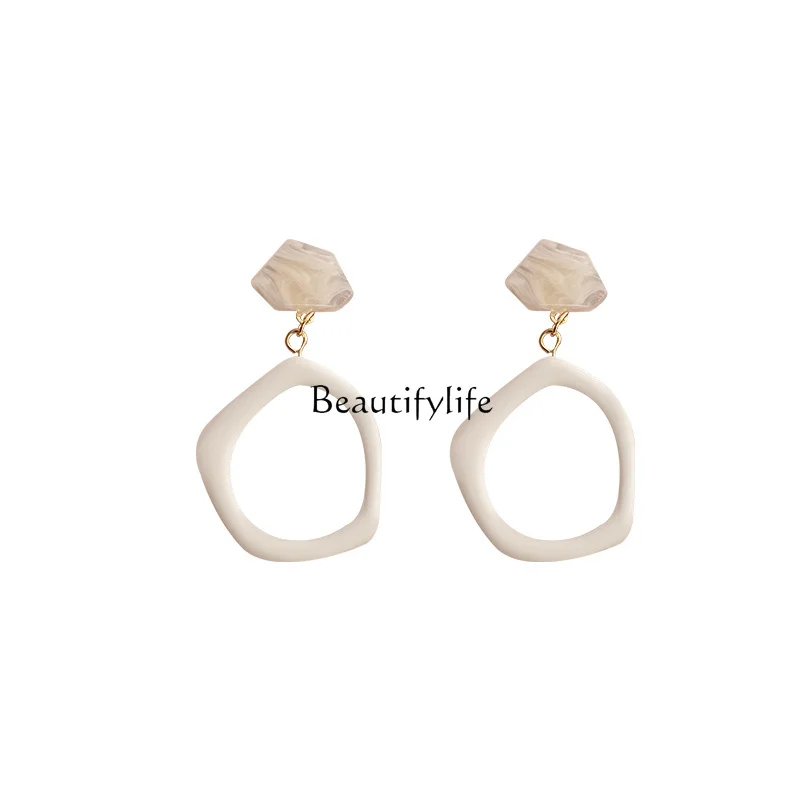 Light Luxury High-Grade round Face Earrings Female Retro Hong Kong Style Niche Acrylic Temperamental Earrings Earrings