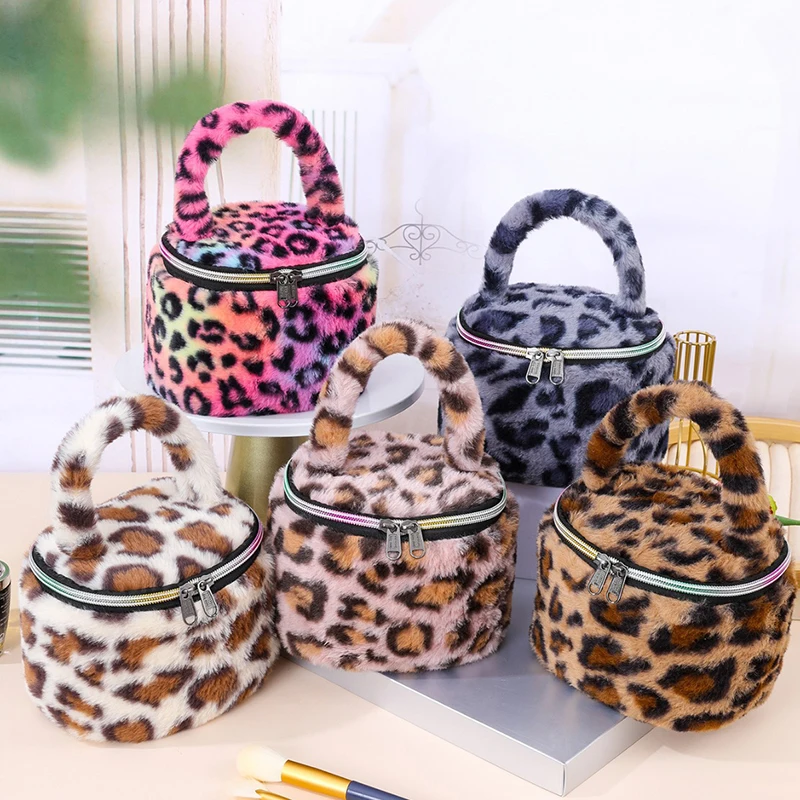 Make-uptas met grote capacitei - Travel Accessories Needed recensie en prijs