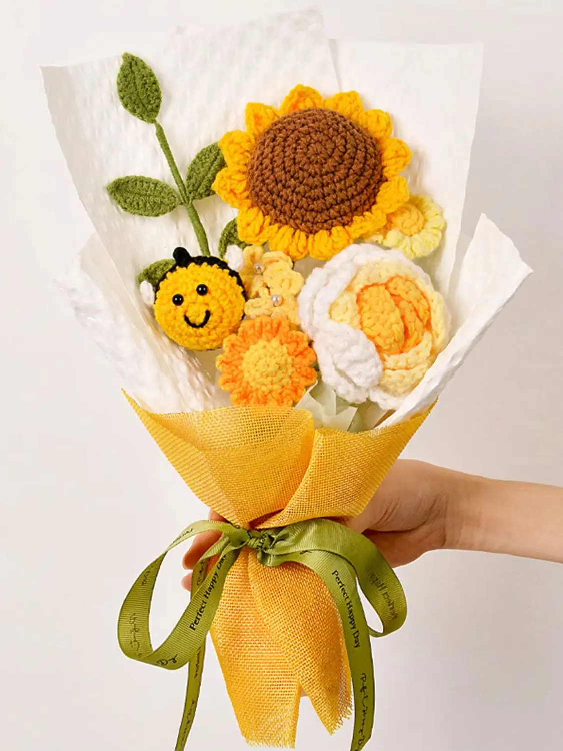 Gehäkelter Sonnenblumenstrauß als Abschlussgeschenk, handgefertigte Sonnenblumenrose für Hochzeitsstrauß, Heimdekoration, Jahrestag, Geburtstag – Detail 1