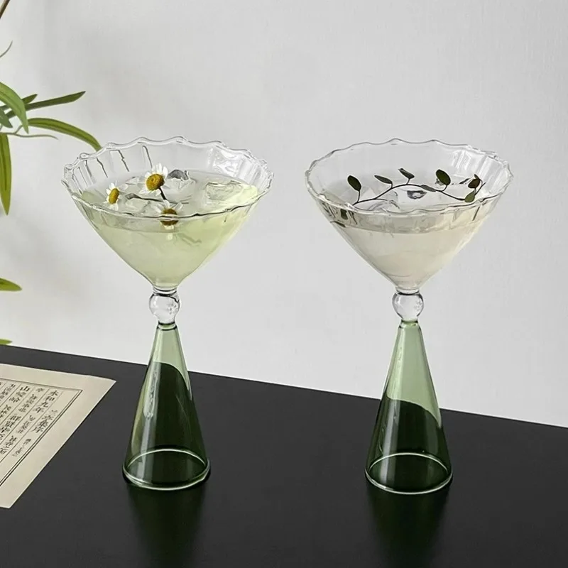 

Striped Triangle Glass Cup, Shell Pattern Goblet, Creative Cocktail Glasses Cups, High-value Green Foot Beverage Dessert Cup