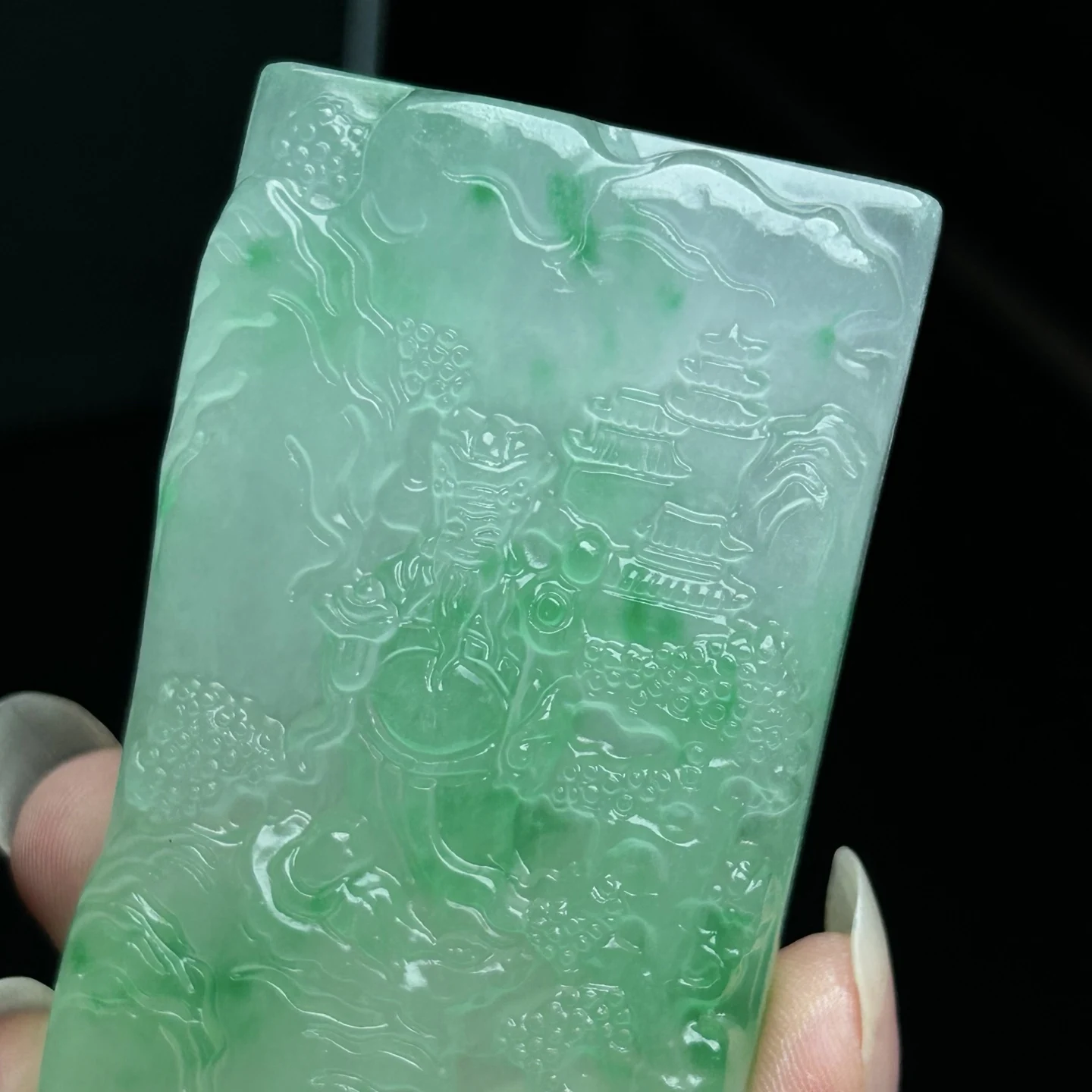 Pendentif et collier en jade vert naturel certifié, sculpté du dieu de la richesse