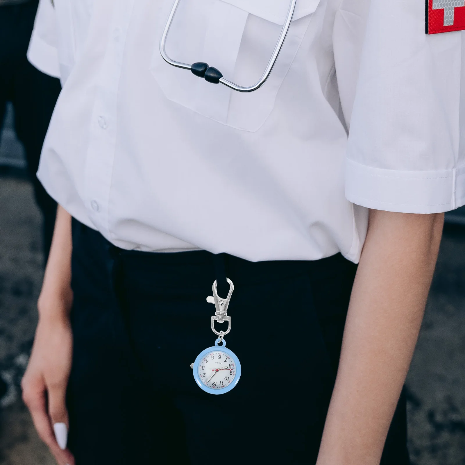 

Nurse Watch Keychain Stainless Steel Glass Material 6 Pointer Random Color Vintage Pocket Watch Pendant Medical Occasions Gift