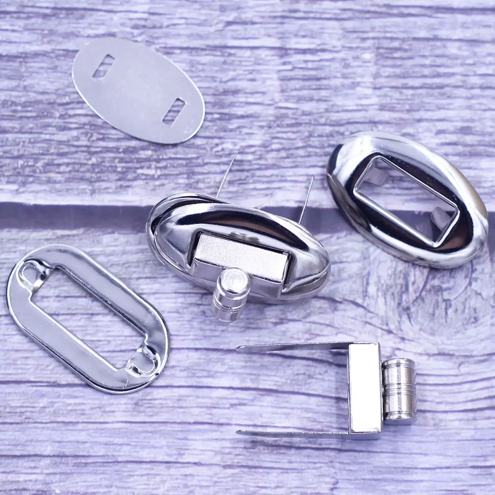 

50Sets Kiss Clasps Twist Turn Locks Oval Alloy Frame Silver Tone For Purse Luggage Bag DIY Accessories 32mm