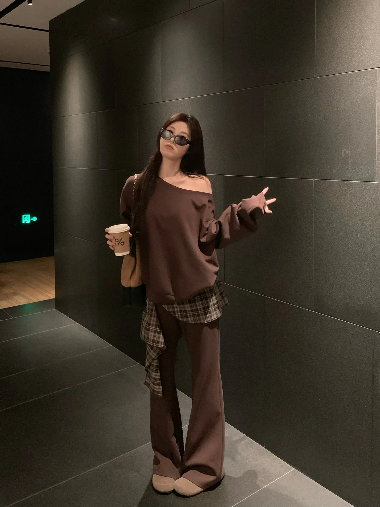 

Женский модный комплект NAZ больших размеров: повседневные брюки и свитшот с одним открытым плечом, хлопковые, в клетку, с высокой талией, длинные брюки