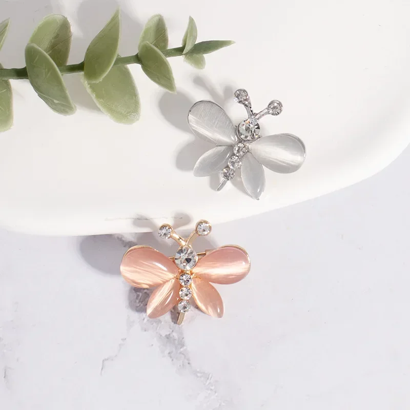 Little Butterfly Dragonfly Charm Brooch for Men Women Lovely Insect Pins Accessories Party Gifts Spring Summer Holiday Gift 2026