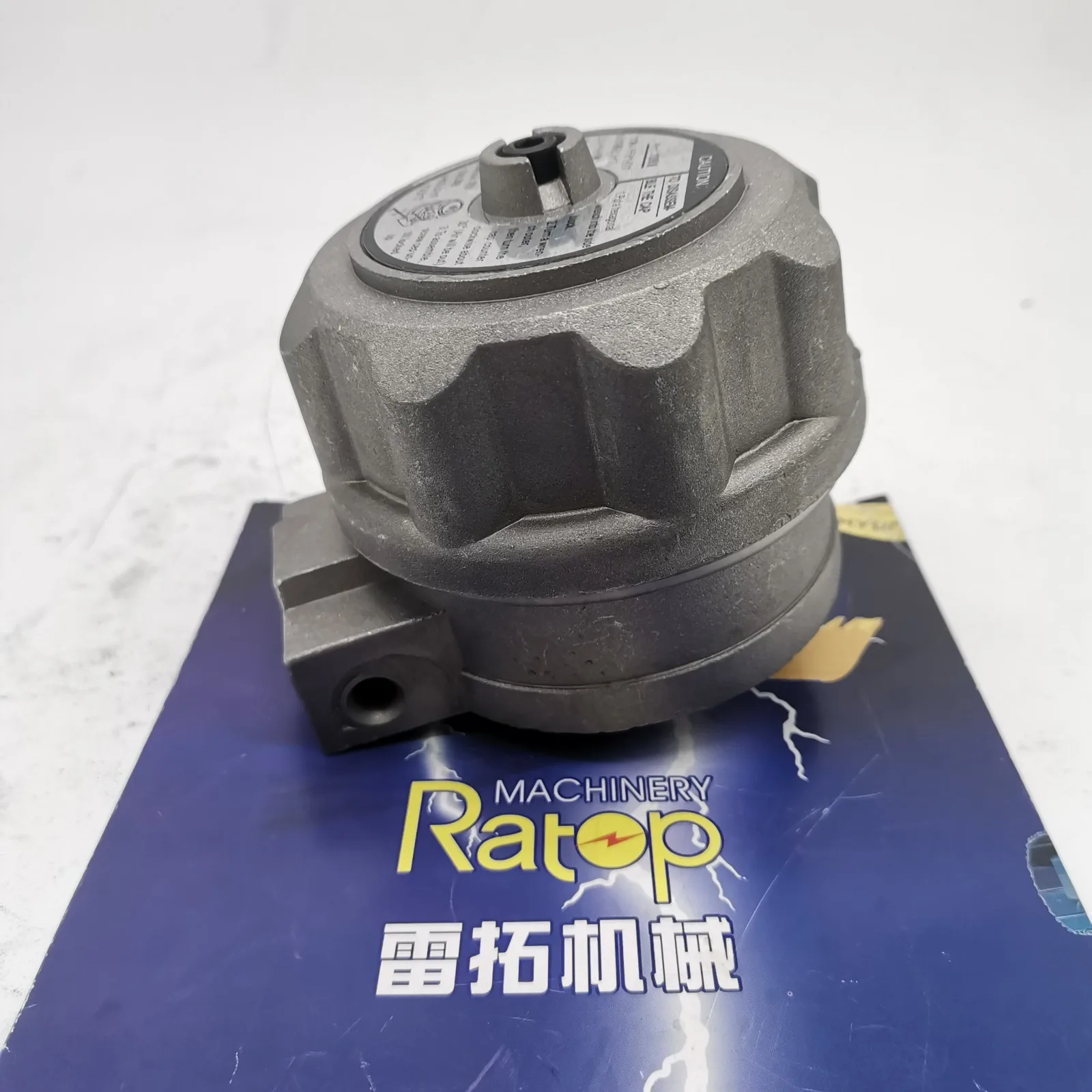 

Excavator Parts Respiratory Filter Assembly Breathe Filter E131-0253 131-0253 For R210LC-3 HL740-3