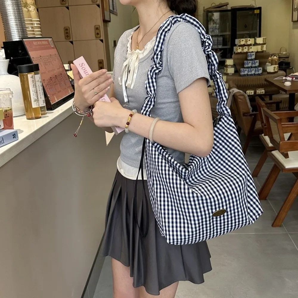 

Casual Y2k Plaid Shoulder Bag Pleated Drawstring Canvas Crossbody Bag Ruffles Shoulder Strap Underarm Bag Daily