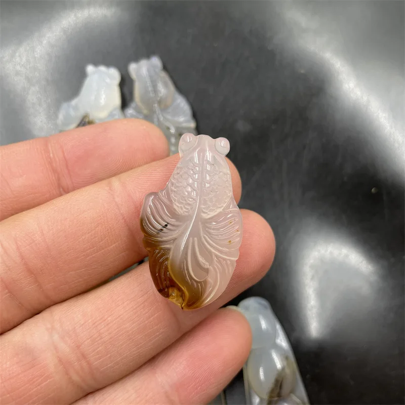 Cheap Jade Ocean Water Plants Agate Goldfish Pendant Water Drop Pendant Grass Flower Chalcedony Sauteed Green Beans Pendant