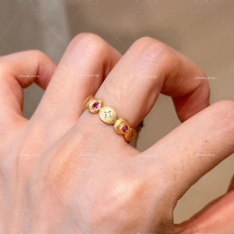 

Light luxury classical retro style brushed ruby rings for women diamond inlay exquisite layering style fine ring banquet jewelry