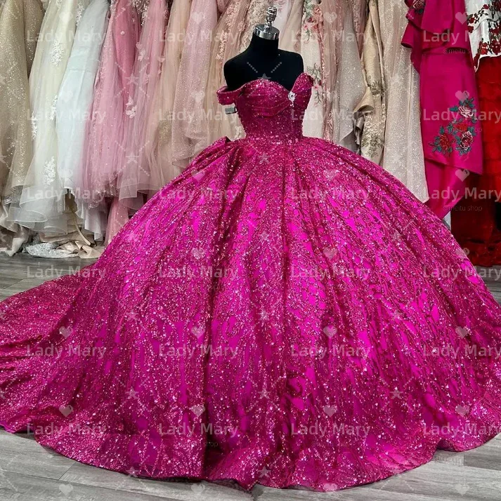 

Блестящие платья Quinceanera цвета фуксии по индивидуальному заказу с открытыми плечами и шнуровкой сзади, с большим бантом, милые платья для дня рождения для девочек, платья