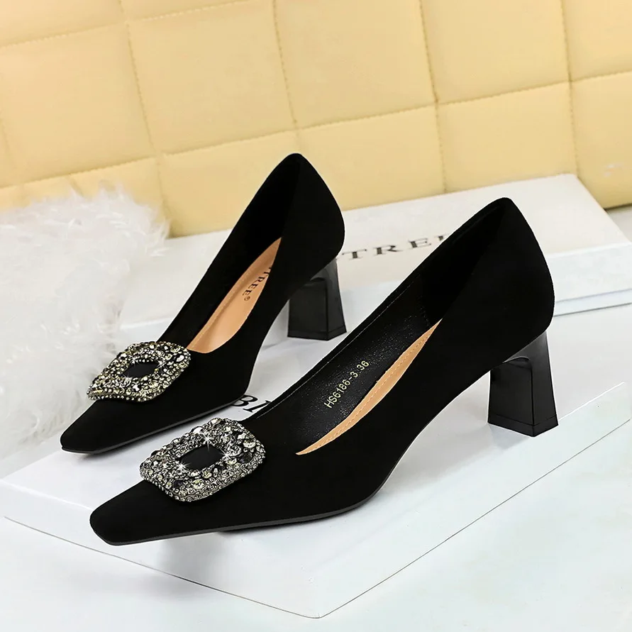 

Women Pumps Shoes Banquet Women's Versatile Thick High Heels Suede Square Headed Metal Water Diamond Buckle Single туфли женские