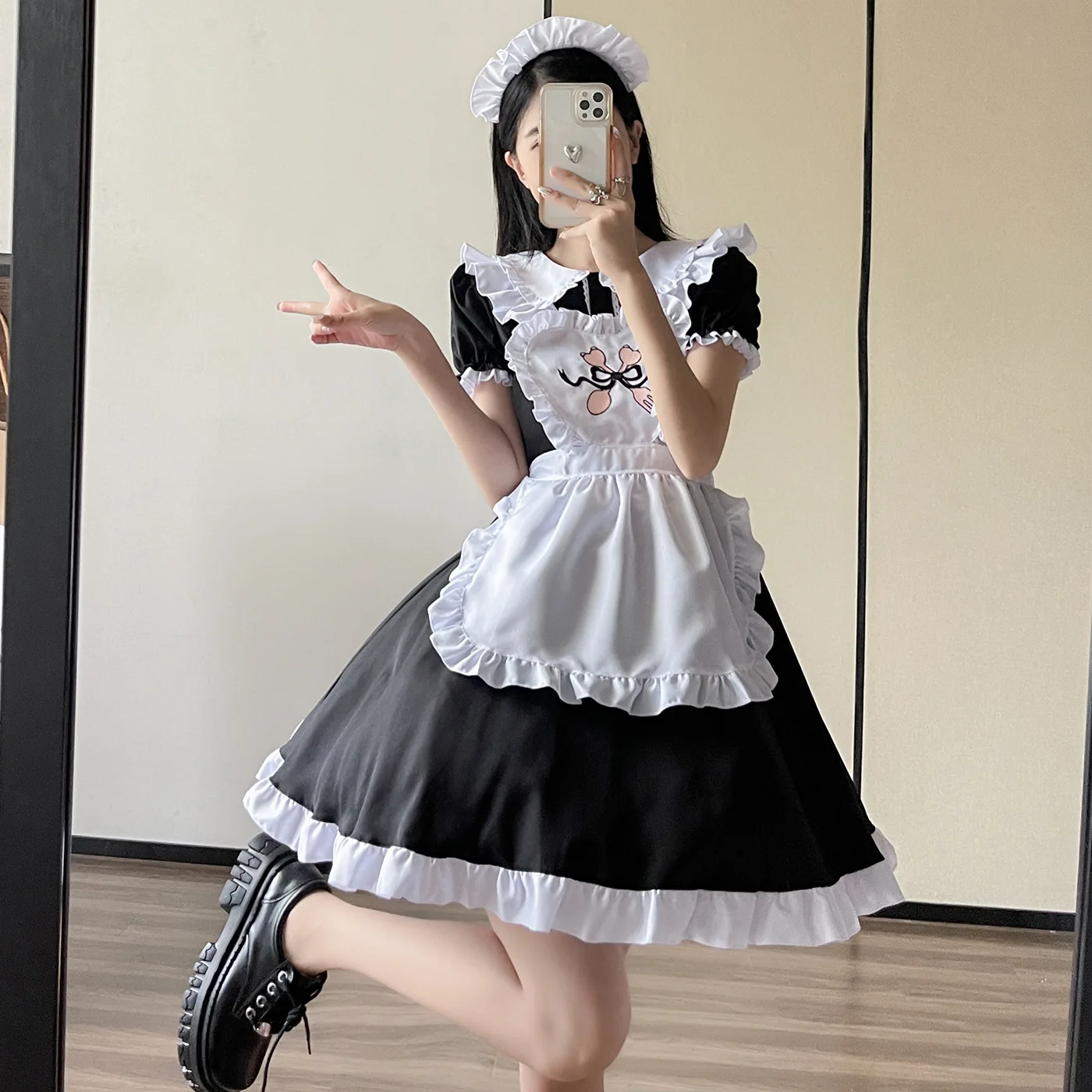 Embroidered Maid Costume Cross-Border Kitchen Girl Servant Outfit Performance Cosplay Maid orm Chinese Ethnic Stage Costume