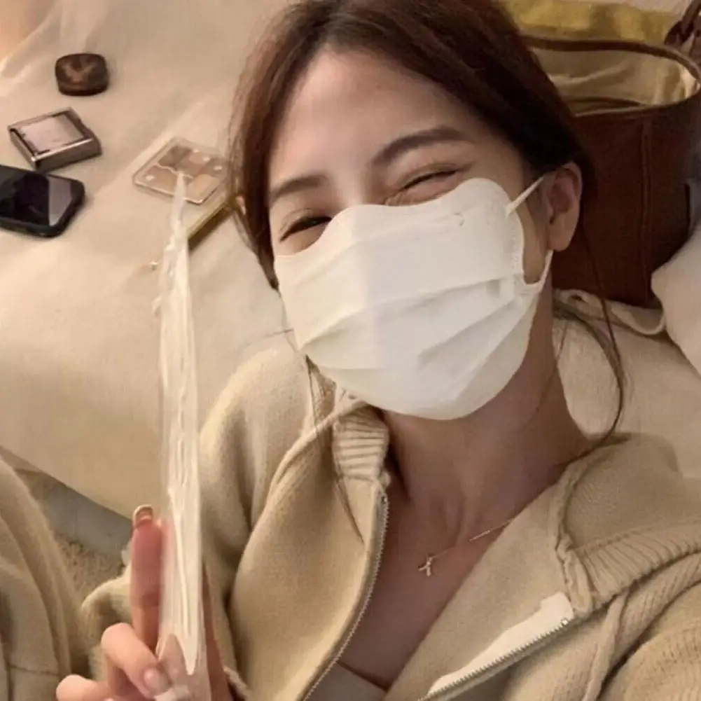 قناع وجه عصري على شكل فراشة معكرون مقاس كبير مموج وجيد التهوية أنيق مع حماية للعين على شكل حرف V لمحيط الوجه للنساء #5