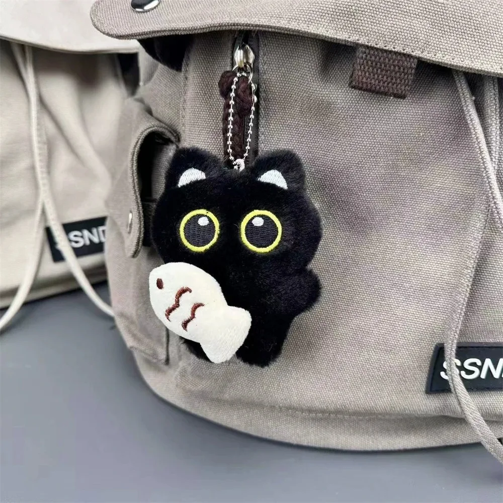LLavero con colgante de muñeco de gato negro de peluche de dibujos animados para mujer, amuleto creativo, llavero de coche de gatos y peces, joyería para chicas jóvenes, regalos 2025