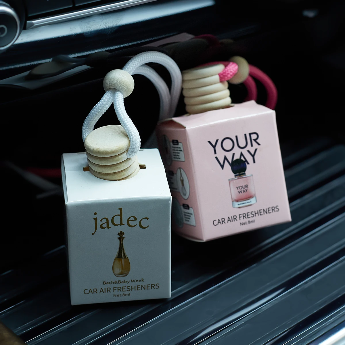 4 قطع عطر سيارة، عطر سيارة يستخدم لملحقات السيارة الداخلية، معطر هواء للسيارة طويل الأمد، يحافظ على الساحرة والطازجة