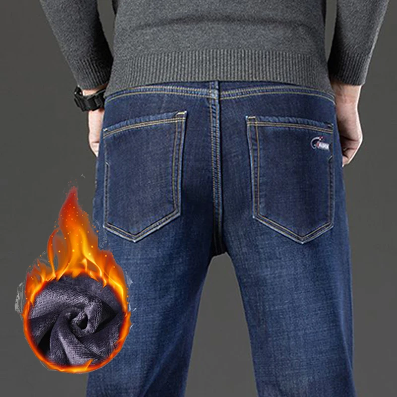 Jeans ispessiti foderati in pile autunno inverno da uomo Pantaloni in denim elasticizzati dritti larghi alla moda maschile Pantaloni casual intelligenti caldi