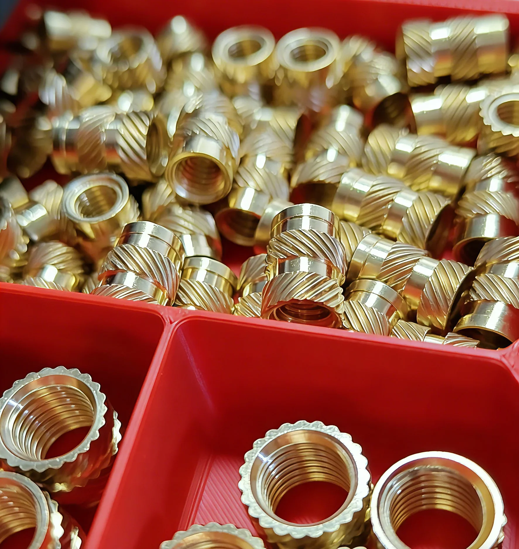 550/900Pcs M2 M3 M4 M5 M6 Threaded Inserts for 3D Printing Components Metric Brass Knurled Nuts Insert by Heat into Plastic Part