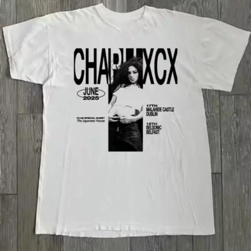 

Charli XCX Singer Tour 2025 Белая хлопковая футболка для взрослых