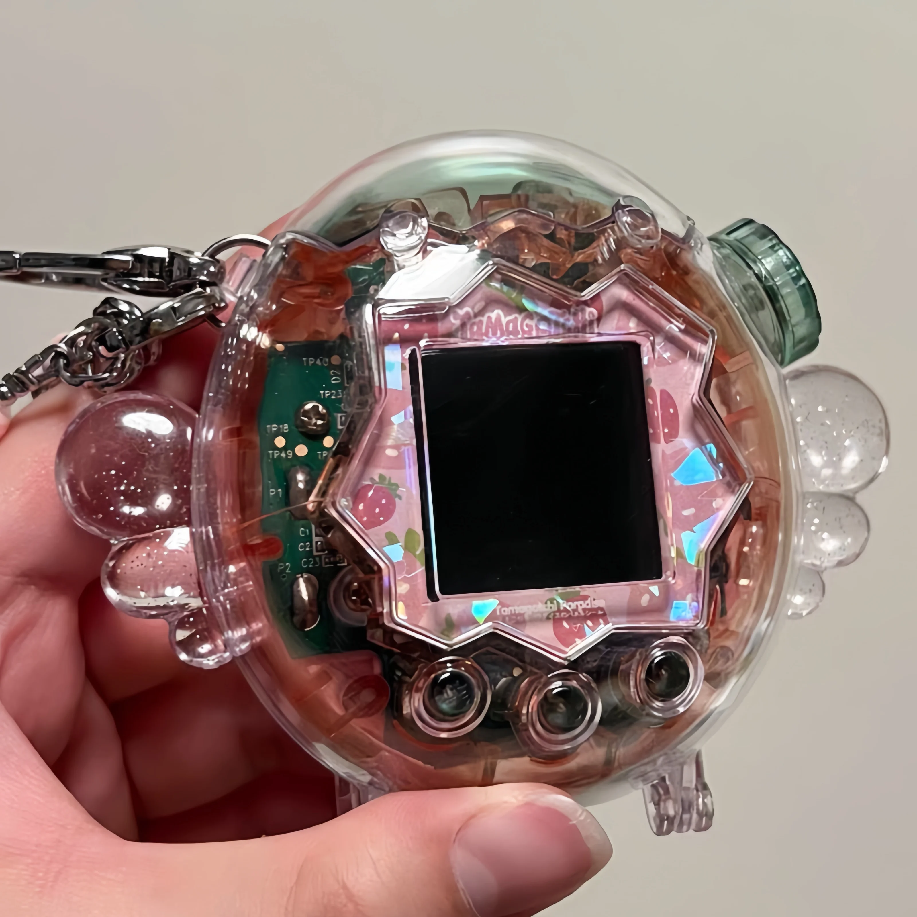 

Крепления с блестящими крыльями для футляра Tamagotchi Paradise Jingjing — серия Joyful Garden