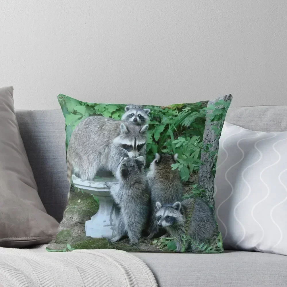 

Raccoon Mom with 4 Kits Throw Pillow Luxury Cushion Cover Pillowcases Cushion Covers Sofa pillow
