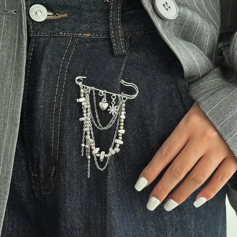 Waist Buckle Button Clasps Trouser Leg Decorative Brooch Fashion Autumn Winter Coat Brooch Women Tassel Pins Jewelry