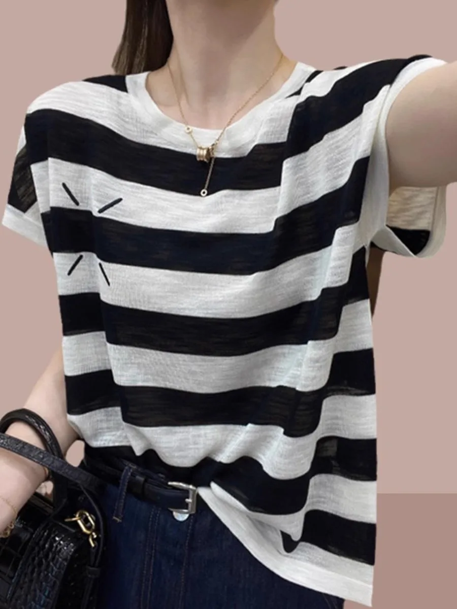 Loose striped short-sleeved T-shirt women's summer explosion thin thin fashion casual foreign style round neck ice silk top