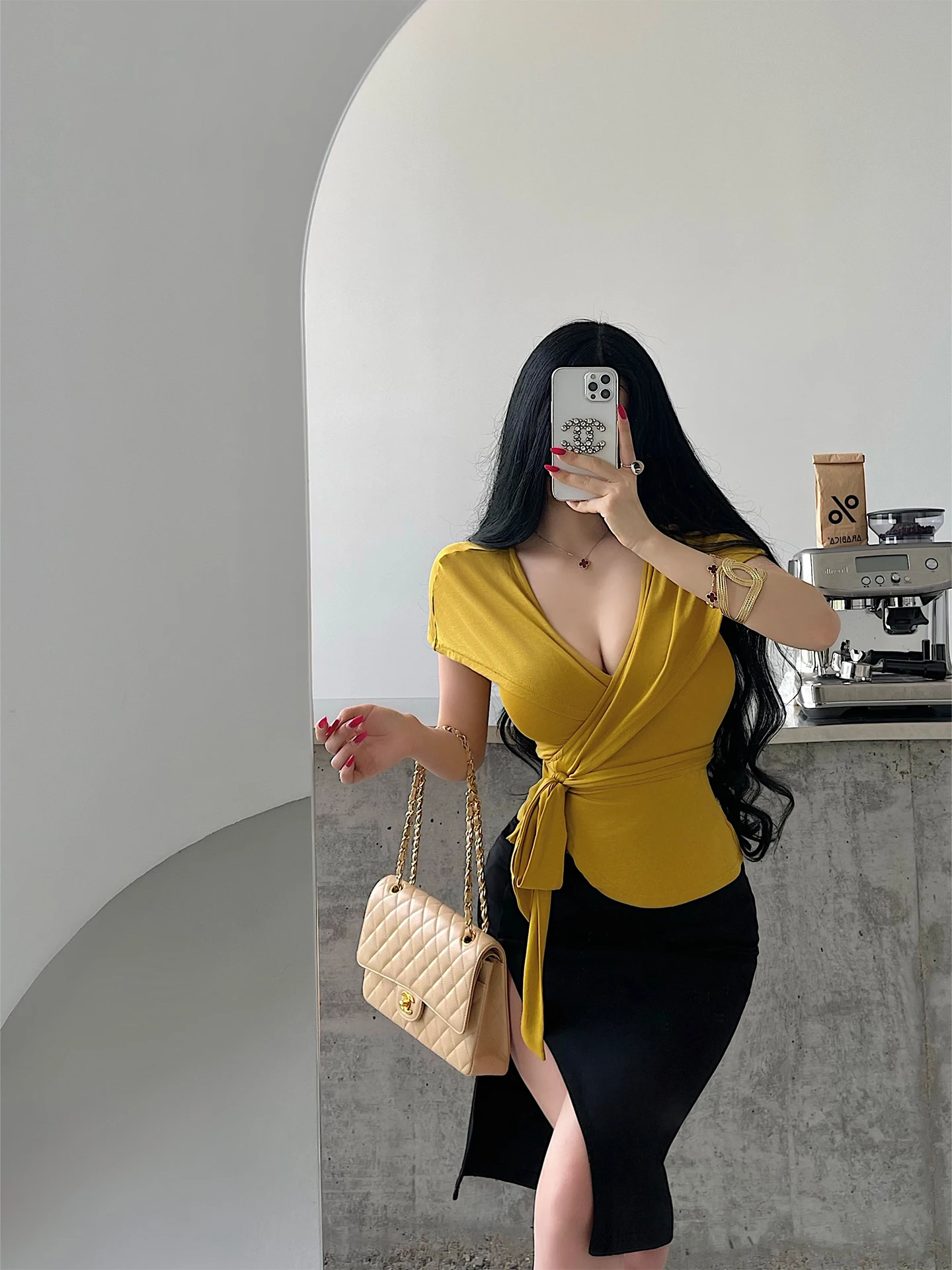 Sexy Pure Desire Cross V-neck T-shirt Women's Slim Fit Short Sleeve Top with Belt Detail Daily Wear Casual Fashion